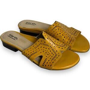 Earth Women’s Yellow Torlos Ocra Leather Laser Cut Slide Flat Sandals Size 6